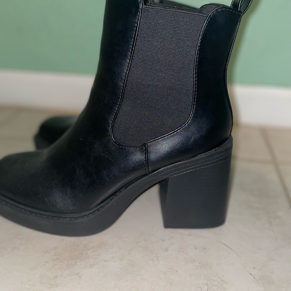 Black ankle boots - Picture 4 of 5